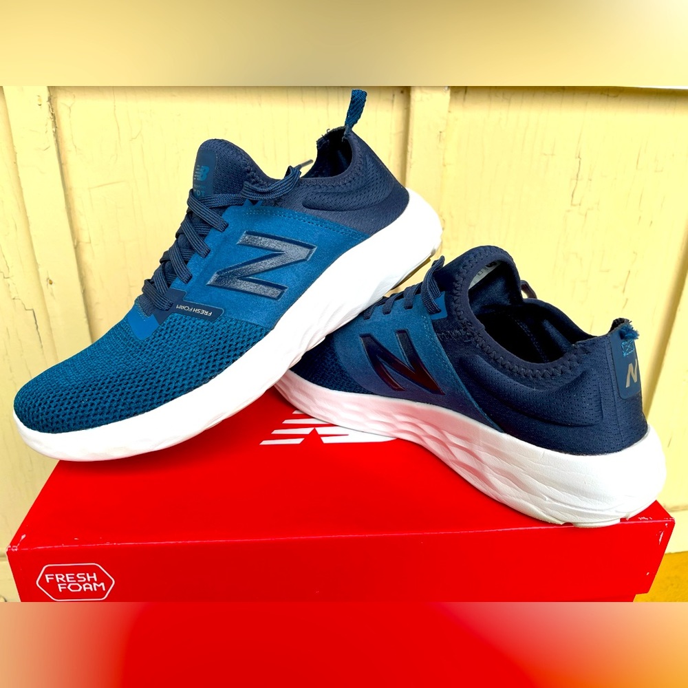 Men’s new balance athletic shoes